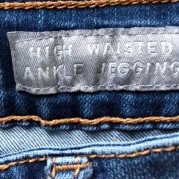 Aeropostale Distressed High Waisted Ankle  Jegging size‎ 2 - Picture 4 of 10